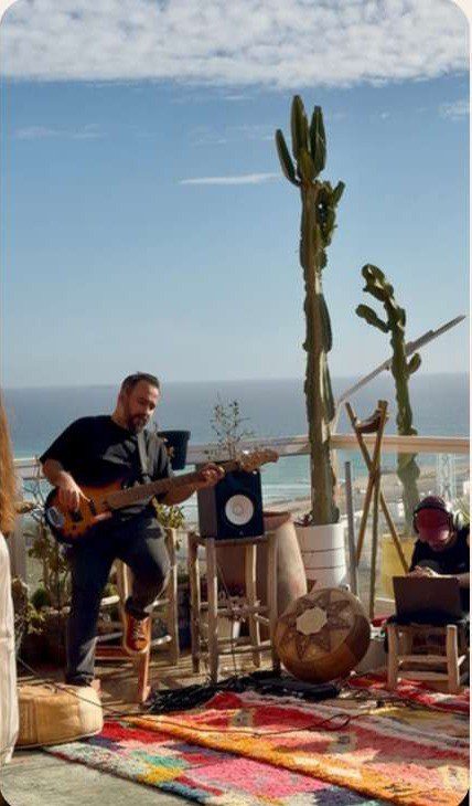 Aloha Vibes, Tamraght : session live sur la terrasse face à l’océan Atlantique
