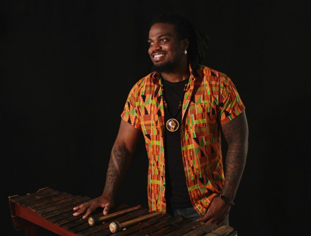 Esteban Copete, marimba de chonta, formation musiques afro-colombiennes à Cali