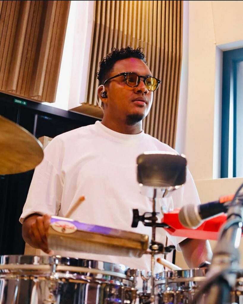 Sergio Ramírez Orobio, percussionniste et timbalero, formation salsa caleña à Cali